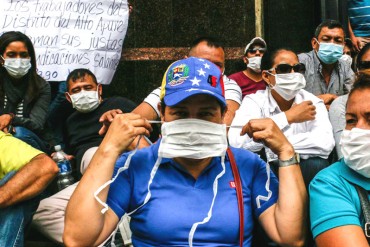 ¡LES TOCÓ LA PATRIA! Trabajadores «revolucionarios» están en huelga de hambre por deuda salarial
