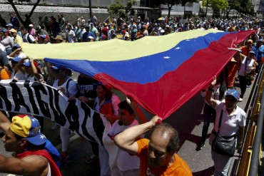 ¡RESPETO Y CORDURA! Unasur y expresidentes: Ejerzan de manera pacífica su derecho a la manifestación este 1 S