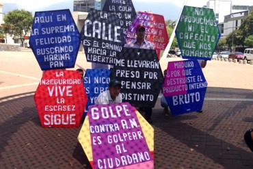¡HERMOSO GESTO! Ciudadanos se unen para mostrar su apoyo a Rafael, «el señor del Papagayo» (+Fotos)