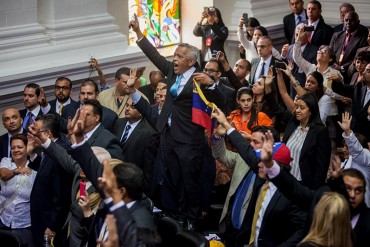 ¡PRIMERO VENEZUELA! Asamblea aprobó ley que evita «regalos» del gobierno a otros países