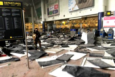 ¡LO ÚLTIMO! Actos terroristas sacuden Bruselas: 3 explosiones dejan 28 muertos y decenas de heridos