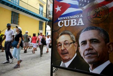 ¡MADURO SE RETUERCE! Con esto se consiguió Nicolás al llegar a La Habana, Cuba (+Fotos+Video+Obamanía)