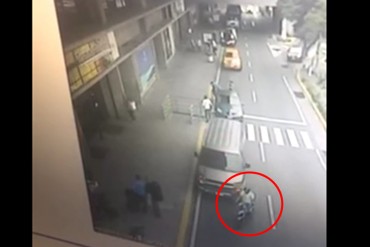 ¡IMPRESIONANTE! Video muestra el momento en que asesinan al egipcio en Maiquetía (en solo segundos)