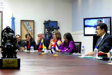 ¿UN NUEVO GUISO? Maduro anuncia convenio de medicamentos entre Cuba y Venezuela