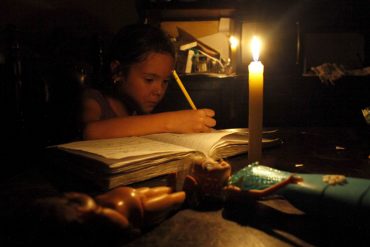 ¡QUÉ ABUSO! Sectores de Táchira, Mérida y Zulia tienen más de 27 horas sin luz (+Corpoelec no aparece)