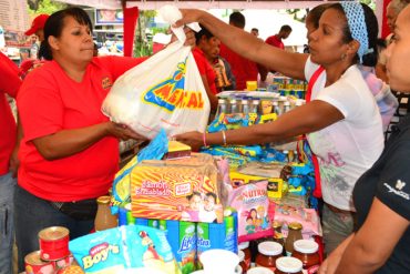 ¡EL CONTROL A LA CUBANA! Gobierno asegura que bolsas de comida deben durar 22 días