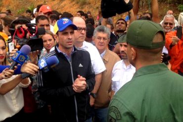 ¡ATENCIÓN! Militares impiden a Capriles y Ramos Allup entrada a Ramo Verde (+Fotos)