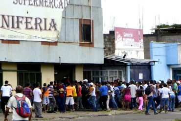 ¡FUERA DE CONTROL! Soldados dispararon al aire y evitaron otro saqueo en Tocuyito