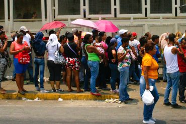 ¡EN SOCIALISMO! Venezuela, donde comprar arroz o azúcar a precio legal es como ganar la lotería