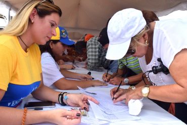 ¡TE LO CONTAMOS! Las 12 preguntas que se hacen los venezolanos por el firmazo al revocatorio