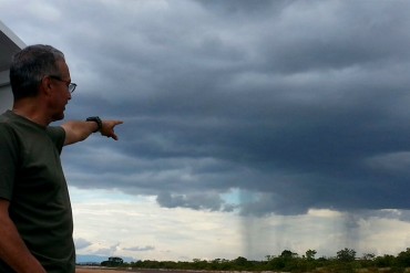 ¡LA BUENA NOTICIA! Finalmente llovió fuerte en la represa del Guri en medio de la peor sequía