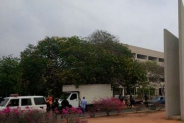 ¡SIN CONTROL! Saquearon camión de insumos médicos y material quirúrgico en Maracaibo