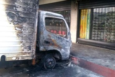 ¡PUEBLO ALZADO! Así amaneció Maracaibo tras fuerte jornada de protestas y saqueos