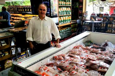 ¡POLÉMICA! «No digo que no hay crisis, pero la gente no está comiendo perros y palomas»