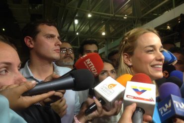 ¡NO LE PARARON A DIOSDADO! Albert Rivera arriba a Venezuela sin complicaciones (+Videos)