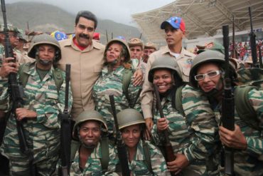 ¿LISTOS PA’ LA GUERRA? Maduro armó a milicianos chavistas y dirigió los ejercicios militares