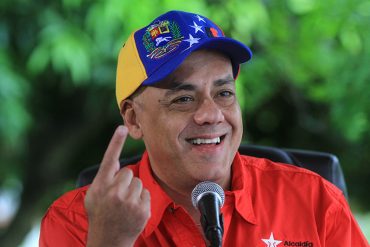 ¡CARA DURA! Rodríguez negó default de Venezuela y aseguró que comenzaron a cancelar (dice que son “buena paga”)