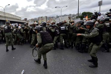 ¡VIOLENCIA SIN FRENO! De tres tiros en el cuello mataron a escolta de la esposa de un general del Ejército