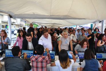 ¡JUGARRETAS! Trabas del CNE le quitaron más de 45.000 firmas a la oposición