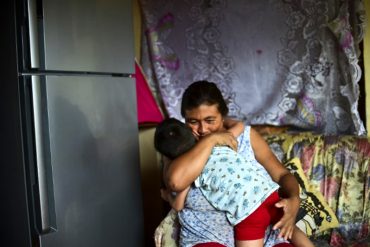 ¡TERRIBLE! Venezolana abandonó a sus 4 hijos de 2, 4, 5 y 6 años de edad en Colombia