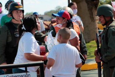 ¡DA DOLOR! Padres de niños con cáncer protestaron en el Puente sobre el Lago de Maracaibo