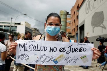 ¡INDIGNANTE! Pacientes con trasplantes protestan por falta de medicinas: «Necesitamos vivir» (+Video)