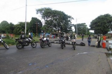 ¡COMO SI FUESEN ANTISOCIALES! GNB reprimió brutalmente a vecinos que manifestaban por agua