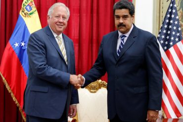 ¡IMPERDIBLE! La cara de Maduro con Shannon (no le quedó de otra que hacer paces con el imperio)