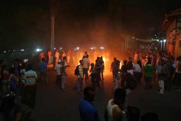 ¡NO SE LA CALAN MÁS! Habitantes de Tabay tomaron las calles para exigir comida al alcalde