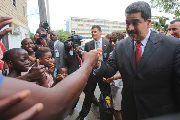 ¡ORO POR ESPEJOS! Jamaica pagará con “alimentos y medicinas” deuda petrolera a Venezuela