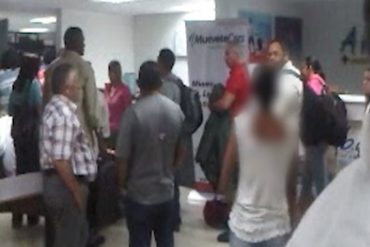 ¡QUEDÓ EN VIDEO! Así fue como una chavista atacó a la diputada Gaby Arellano en un aeropuerto