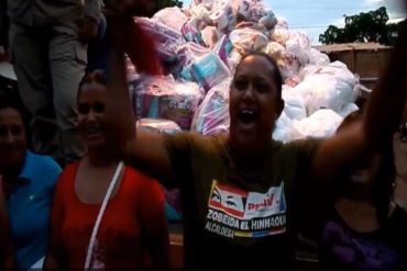 ¡MÍRALO AQUÍ! Así celebran los chavistas la entrega de bolsas CLAP (+Video)