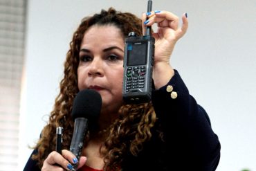 ¡AHORA UNA DE VAQUEROS! Según Iris Varela en las cárceles está restringido el uso de celulares