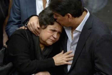 ¡POLÉMICA! Aseguran que madre de Chávez culpó a ministros por muerte de su hijo Aníbal