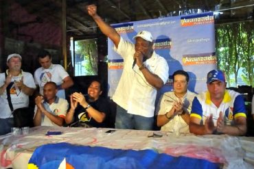 ¡ABANDONAN EL BARCO! Concejal electo por el PSUV se suma a las filas de la MUD