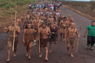 ¡IMPACTANTE! Así quedaron los pies de los indígenas tras caminar de Amazonas a Caracas (+Foto)