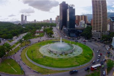 ¡TIEMBLAN DE PÁNICO! Así está Plaza Venezuela a pocas horas de la Toma de Caracas (+Fotos)