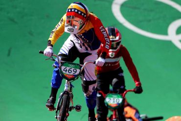 ¡ARRIBA VENEZUELA! Stefany Hernández gana medalla de bronce en ciclismo BMX de Río 2016