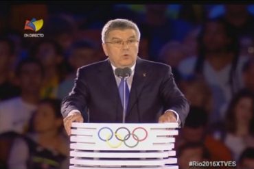 ¡PIFIÓ FEO! Así se peló el traductor de Tves en la inauguración de las Olimpiadas (+Video)