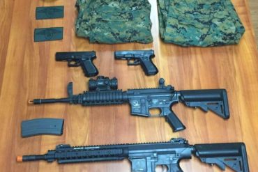 ¡INCREÍBLE! Detenida pareja por vender en línea armas que se usan en juego de simulación militar