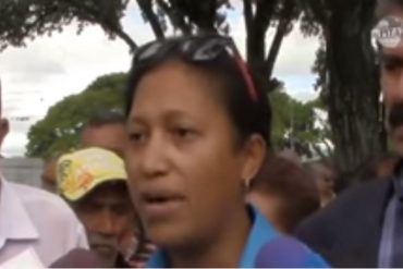 ¡INHUMANO! Mujer sin una pierna tiene que hacer horas de cola en medio de maltratos (+Video)