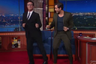 ¡TIENE SWING! Edgar Ramírez enseñó a bailar salsa a presentador de programa de Late Show (+Video)
