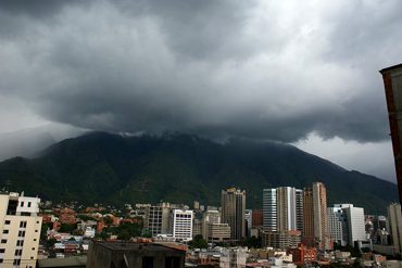 Inameh prevé lluvias con descargas eléctricas en todo el país para este miércoles #25Oct