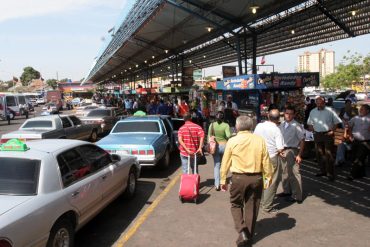 ¡ENCERRANDO A LA GENTE! Suspenden venta de pasajes desde Maracaibo a Caracas