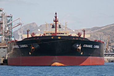 ¡POR MALA PAGA! Retienen en Curazao barco petrolero con cargamento de PDVSA (exigen esta cantidad de dólares)