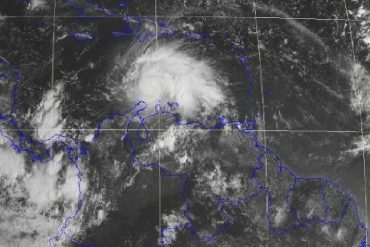 ¡ALARMAS PRENDIDAS! Huracán Matthew está a solo 200 kilómetros de Paraguaná (+Imágenes)