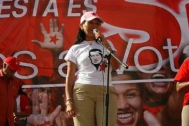 ¡RECORDAR ES VIVIR! Cuando Socorro Hernández se desvivía por Chávez con su franela roja rojita