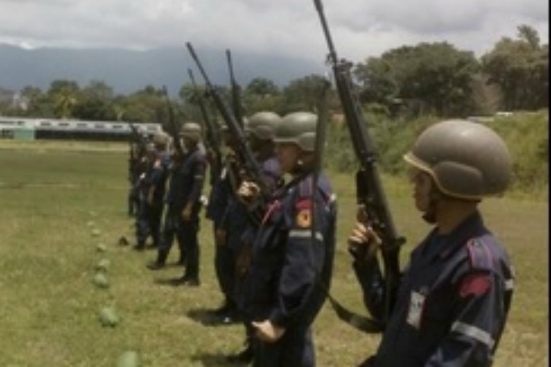 bomberos_distrito_capital_fusiles