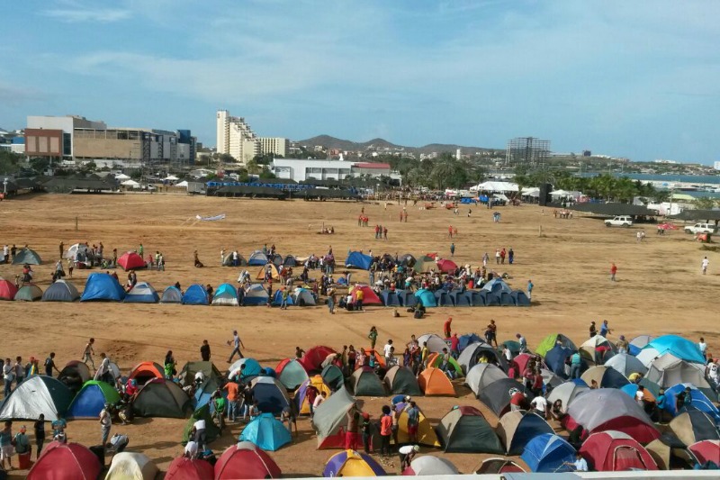 chavistas-carpas-margarita