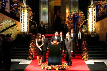 ¡AMOR ETERNO! México le da el último adiós a Juan Gabriel en el Palacio de Bellas Artes (VIDEO)